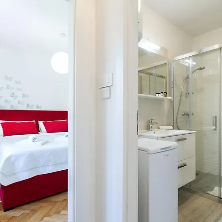 Апартаменты Modern Mediterranean *