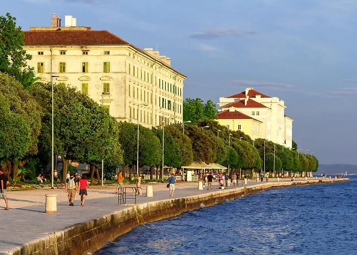 公寓 Modern Mediterranean