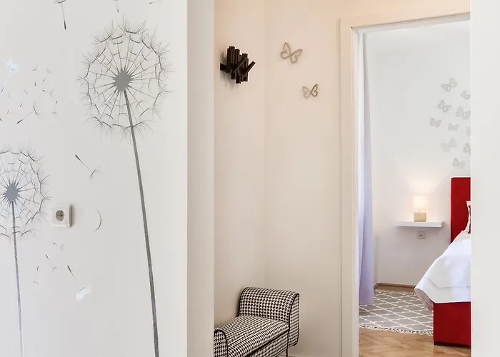 Modern Mediterranean 公寓