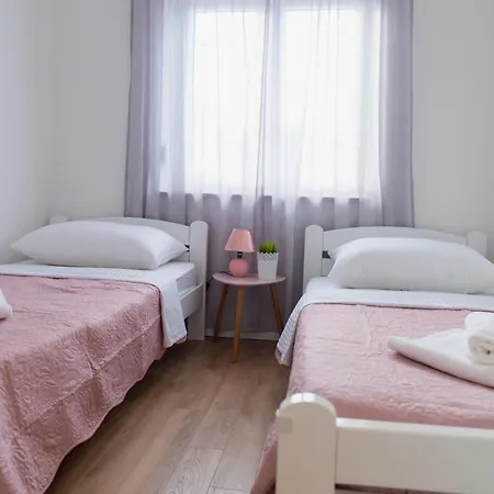 Апартаменти Modern Mediterranean