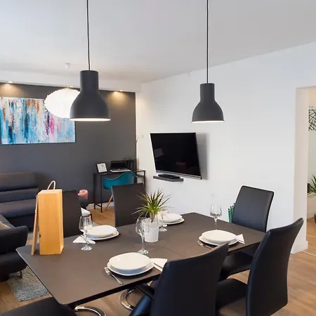 Апартаменти Modern Mediterranean Задар