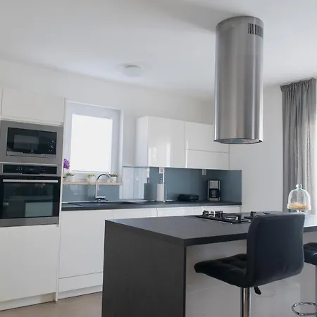 Modern Mediterranean Задар