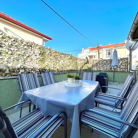 Апартаменти Modern Mediterranean Задар