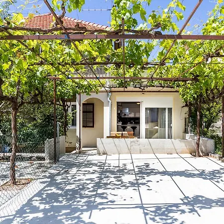 Апартаменти Modern Mediterranean *