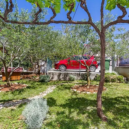 Modern Mediterranean Апартаменти Задар