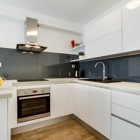 Modern Mediterranean Апартаменти Задар