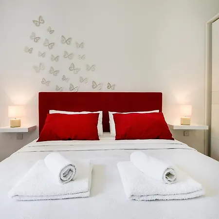 Апартаменти Modern Mediterranean *